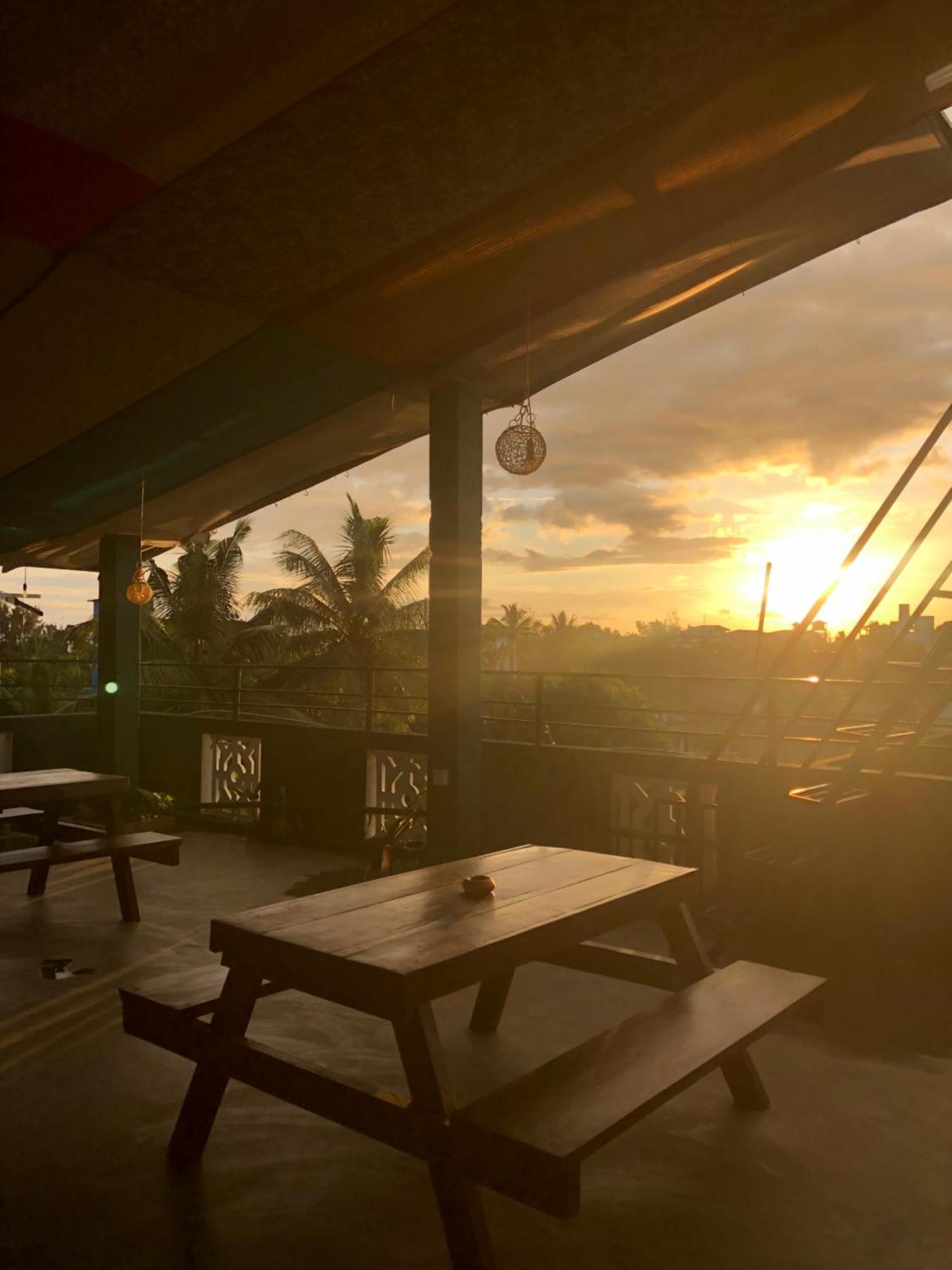 Beach Break Surf Hostel Weligama Zewnętrze zdjęcie