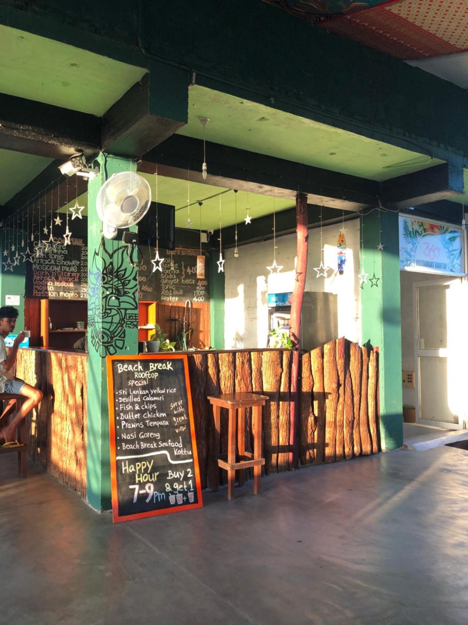 Beach Break Surf Hostel Weligama Zewnętrze zdjęcie