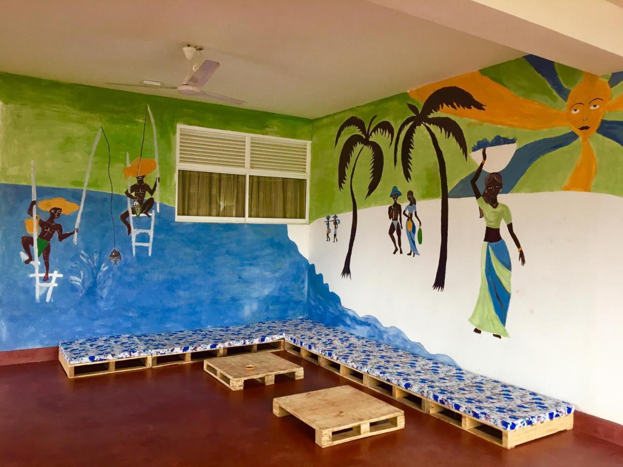 Beach Break Surf Hostel Weligama Zewnętrze zdjęcie
