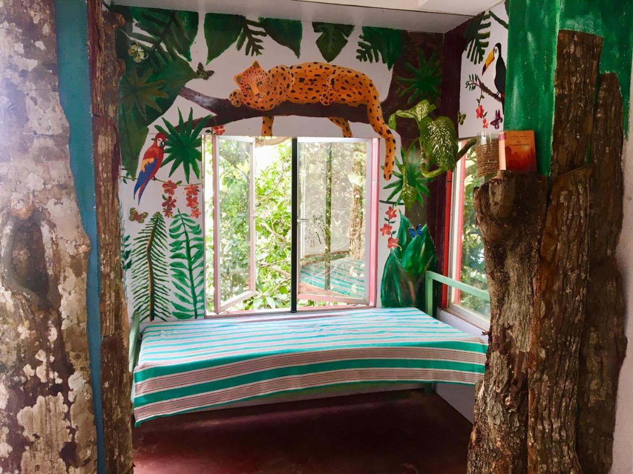 Beach Break Surf Hostel Weligama Zewnętrze zdjęcie
